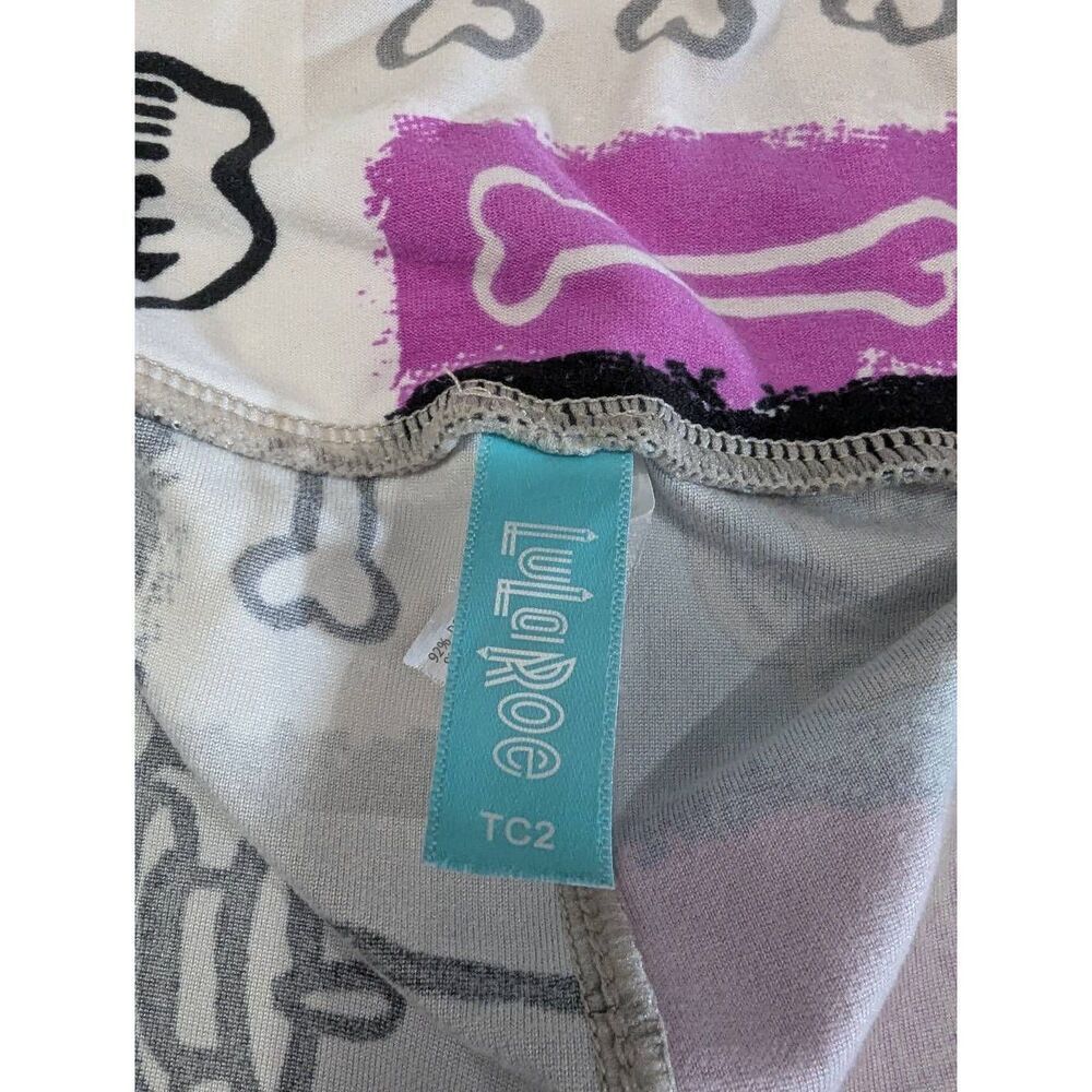 TC2 LuLaRoe Skullā& Bones Halloween Leggings - Picture 7 of 7